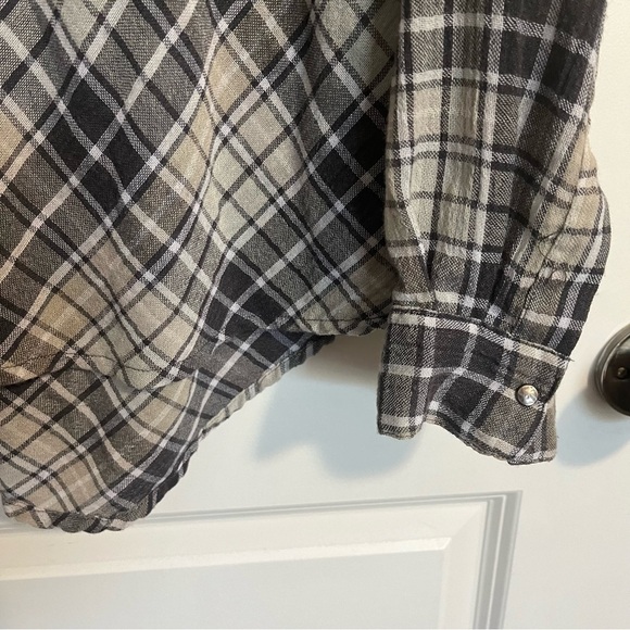 Free People Stitch Detail Plaid Long Sleeves Shirt Gray Multi
XS Runs Big - Picture 8 of 10